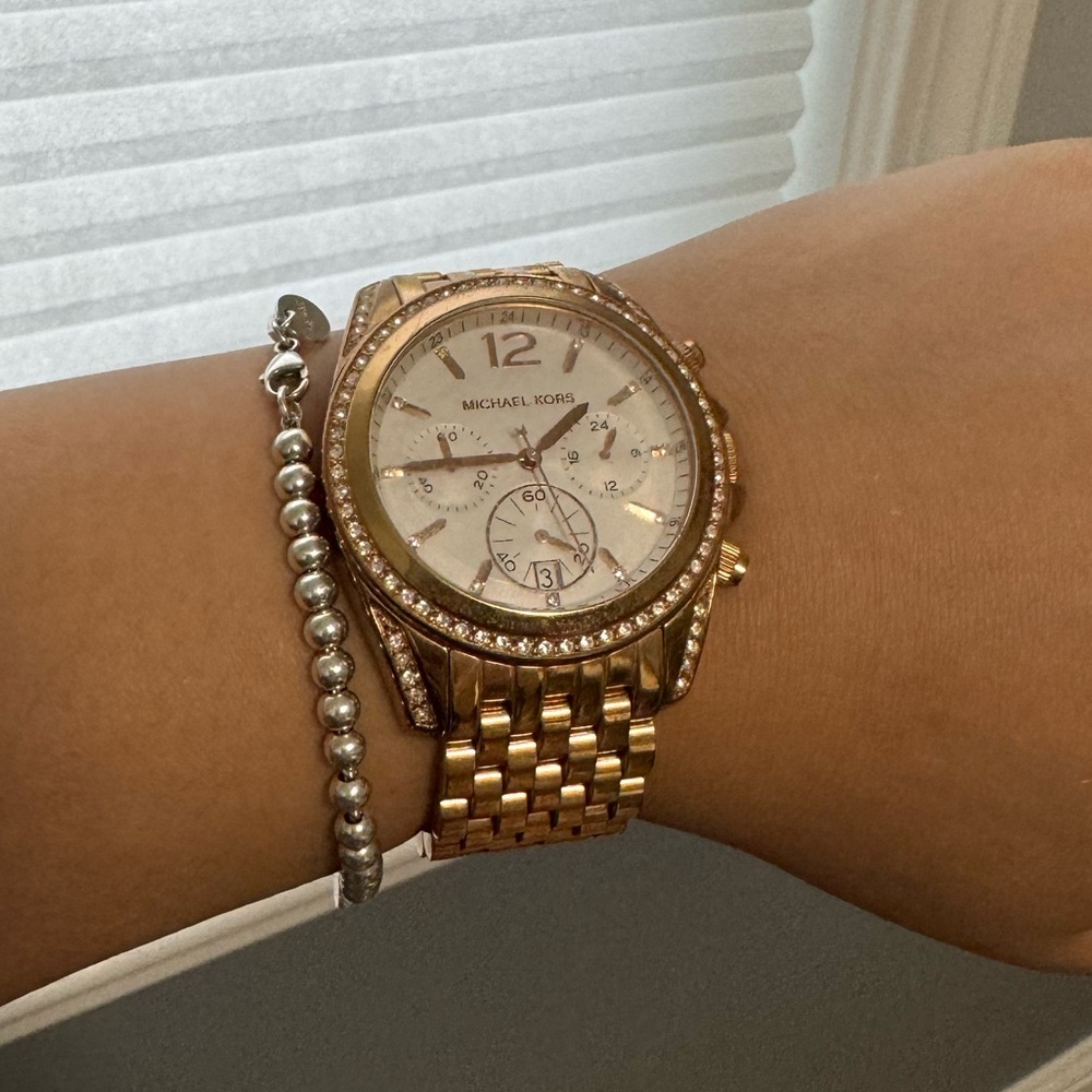 Michael Kors rose gold watch - Picture 6 of 7